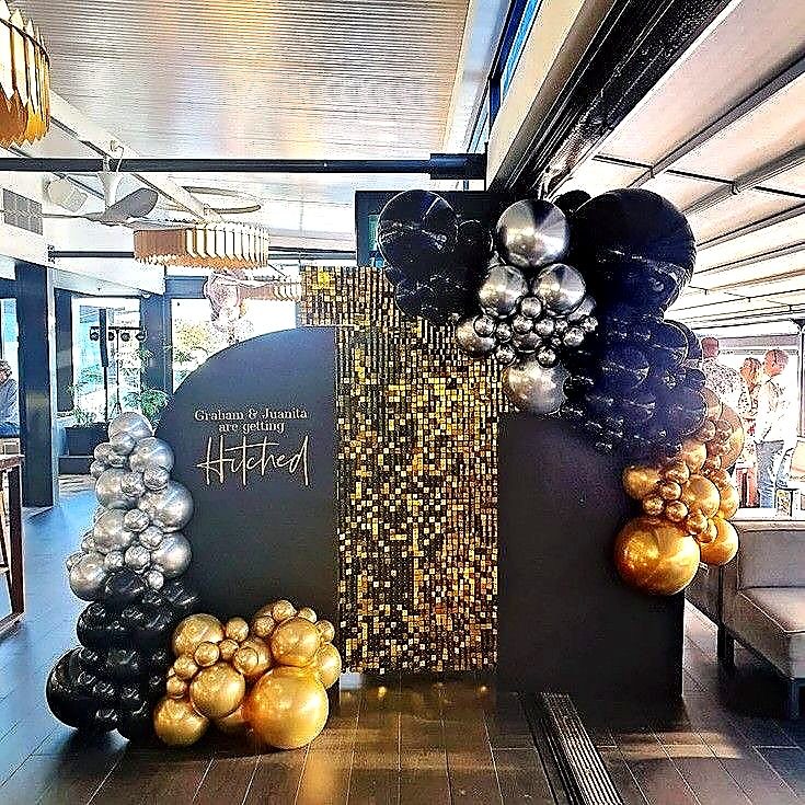 Graduation backdrop design 16 for hire in Nairobi — customisable balloon and floral installation